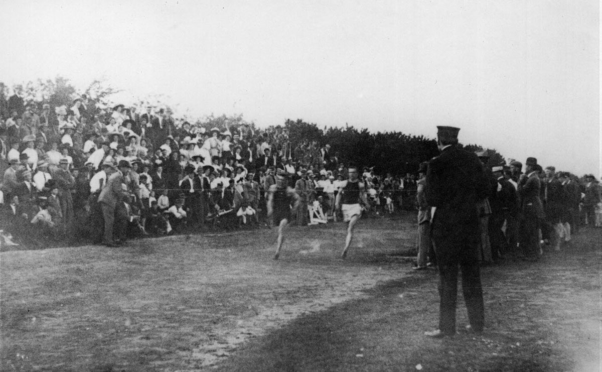 Ed Gallagher starts making a name for himself Ed Gallagher starts making a name for himself