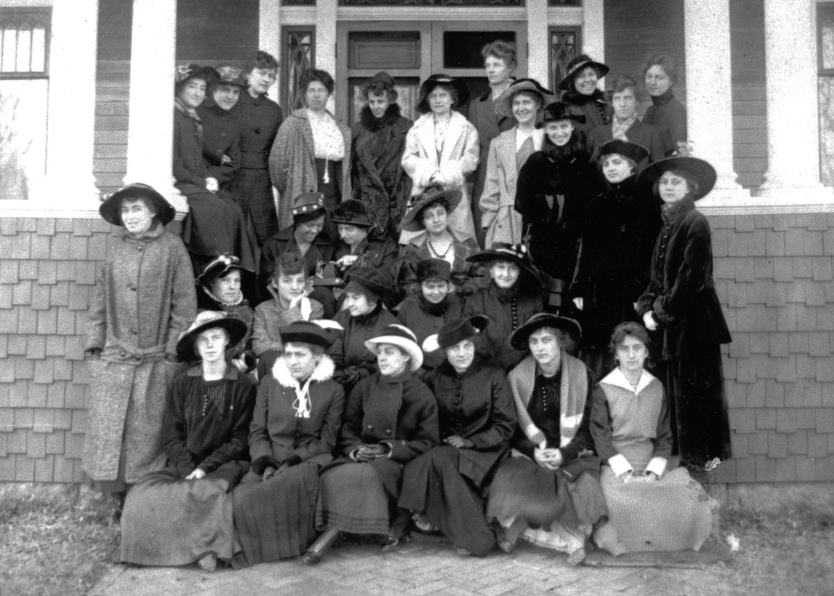 The first sororities and fraternities The first sororities and fraternities