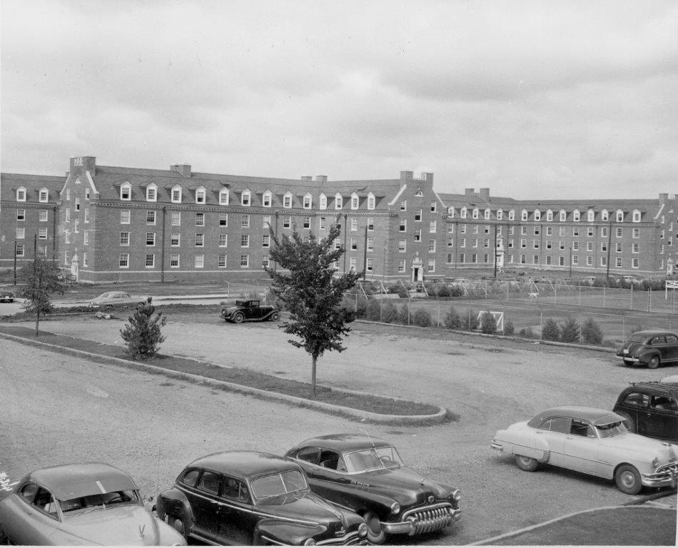 Bennett Hall opens Bennett Hall opens