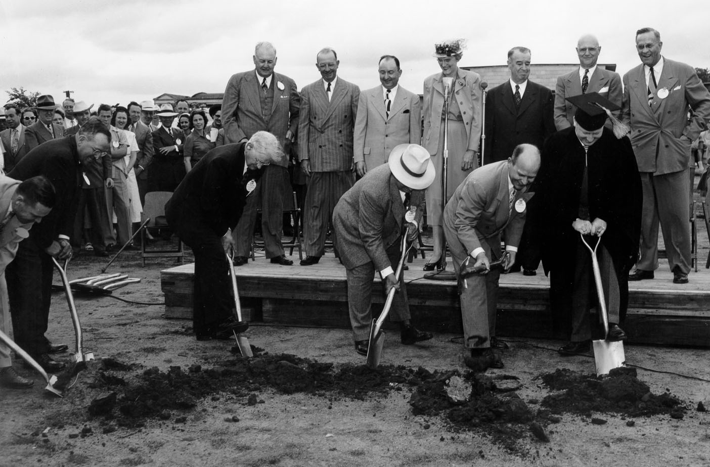 Library groundbreaking, construction begins Library groundbreaking, construction begins