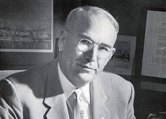 Exploratory committee recommends university foundation