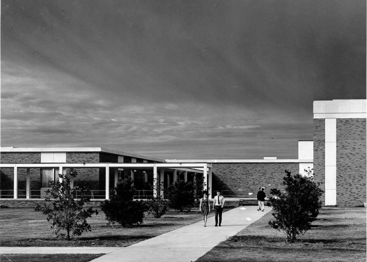 Colvin Center opens Colvin Center opens