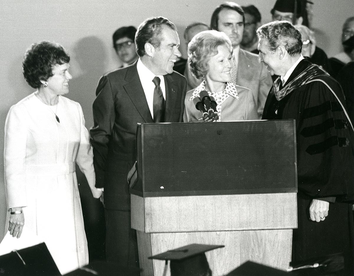 Nixon gives commencement address Nixon gives commencement address